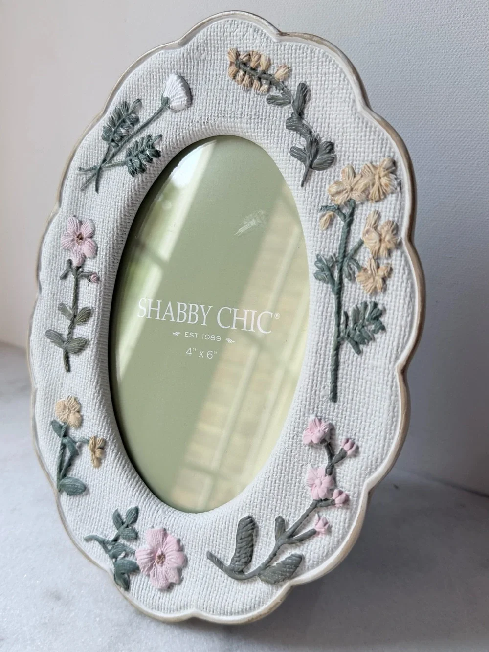 Shabby Chic White Embroidered Floral Oval Photo Frame